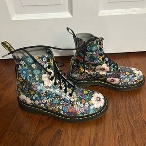 Dr. Martens Lace-Up Boots size 9US/ 7UK